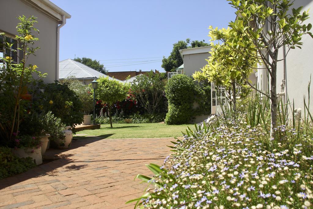 Melville Manor Guest House Johannesburg Esterno foto