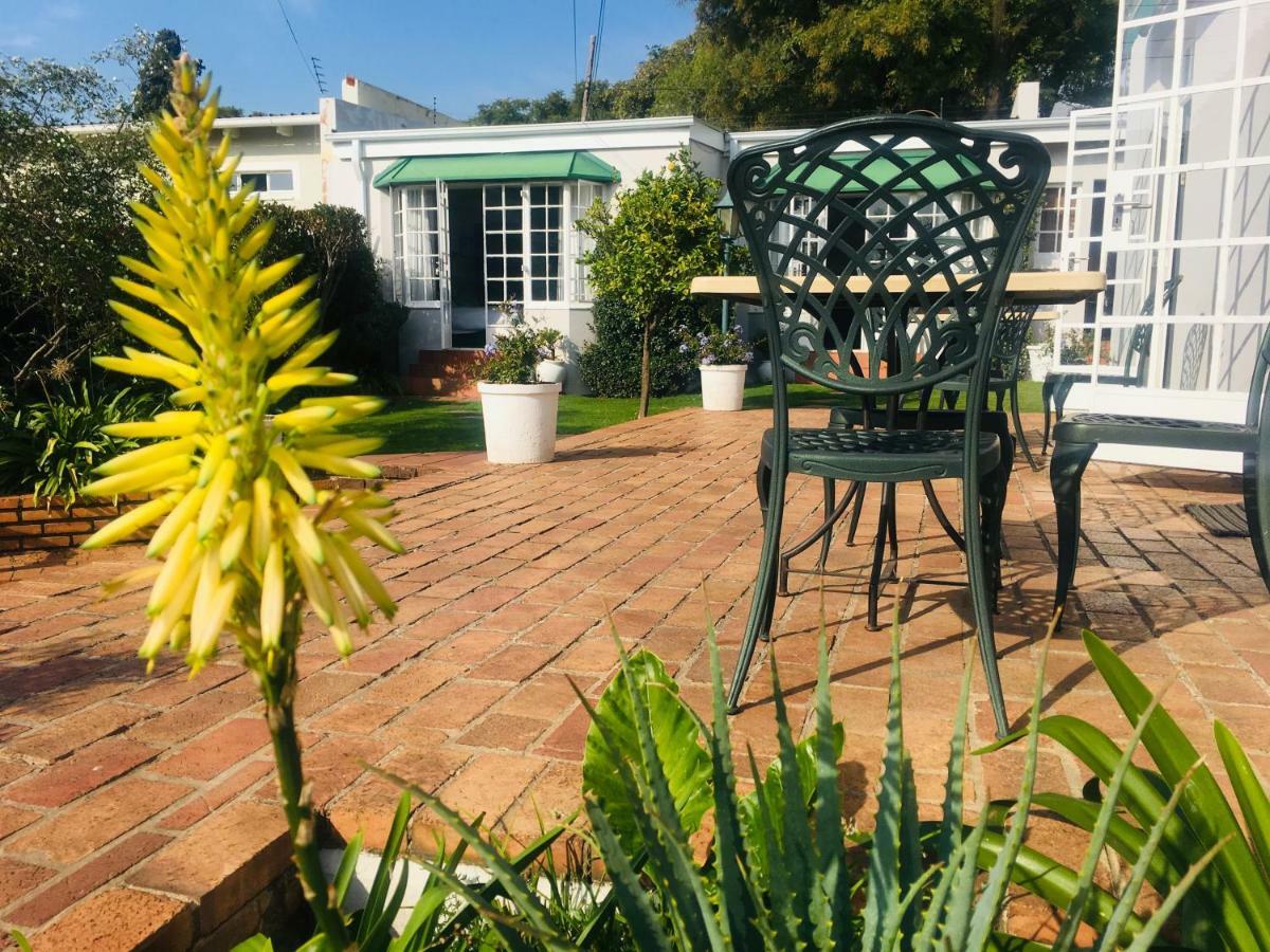 Melville Manor Guest House Johannesburg Esterno foto