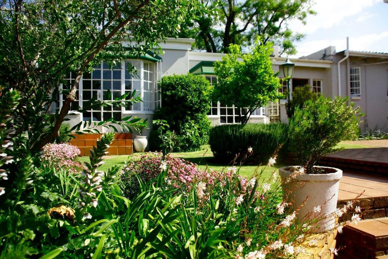 Melville Manor Guest House Johannesburg Esterno foto