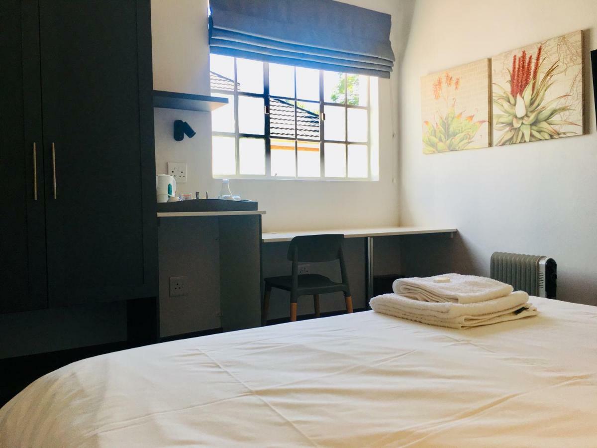 Melville Manor Guest House Johannesburg Esterno foto